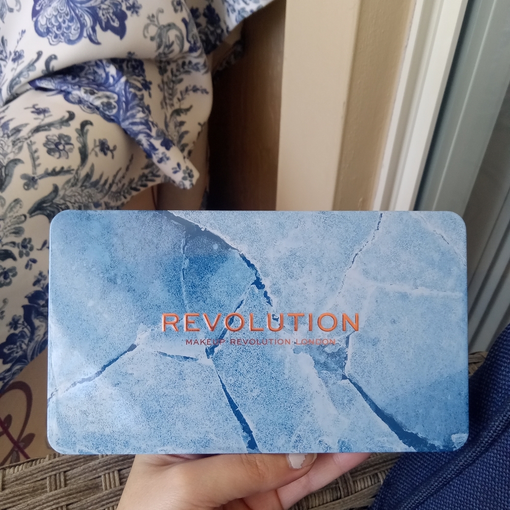 18 pan eyeshadow palette